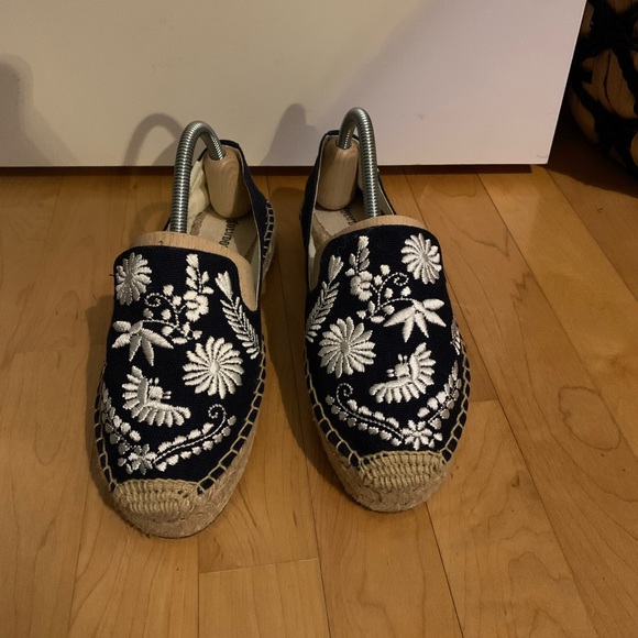 Soludos, Espadrille, Black wi/ Off White Hand Embroidered Detail - Picture 2 of 6